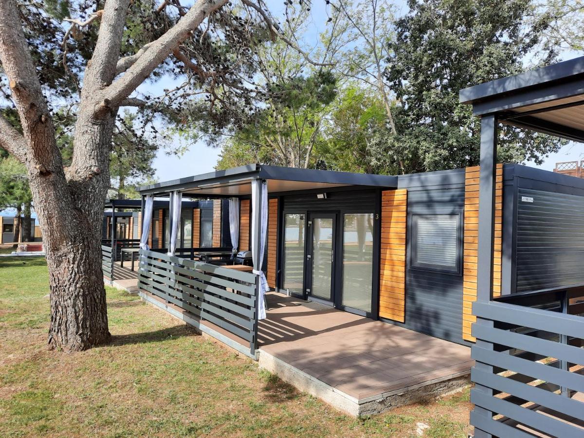 Sand & Relax Privlaka - Mobile Home Gloria Dış mekan fotoğraf