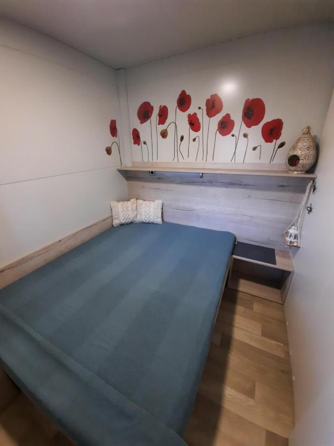 Sand & Relax Privlaka - Mobile Home Gloria Dış mekan fotoğraf